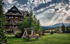 Hotel Carpatia Bieszczadzki Gościniec
